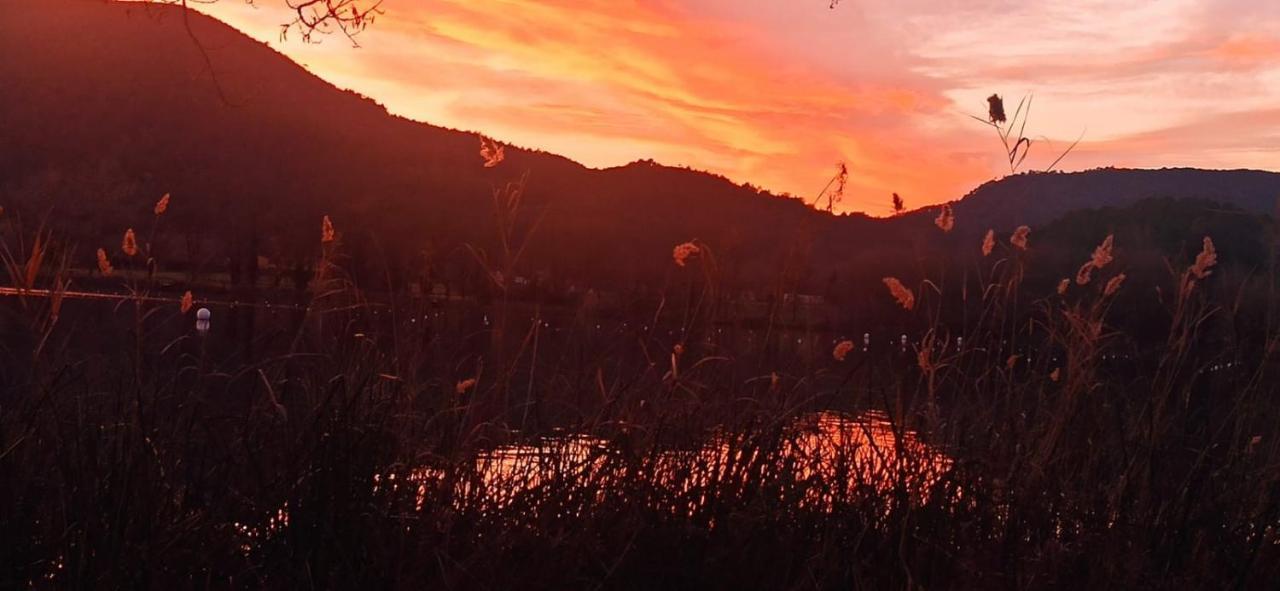 La Terraza Otel Banyoles Dış mekan fotoğraf
