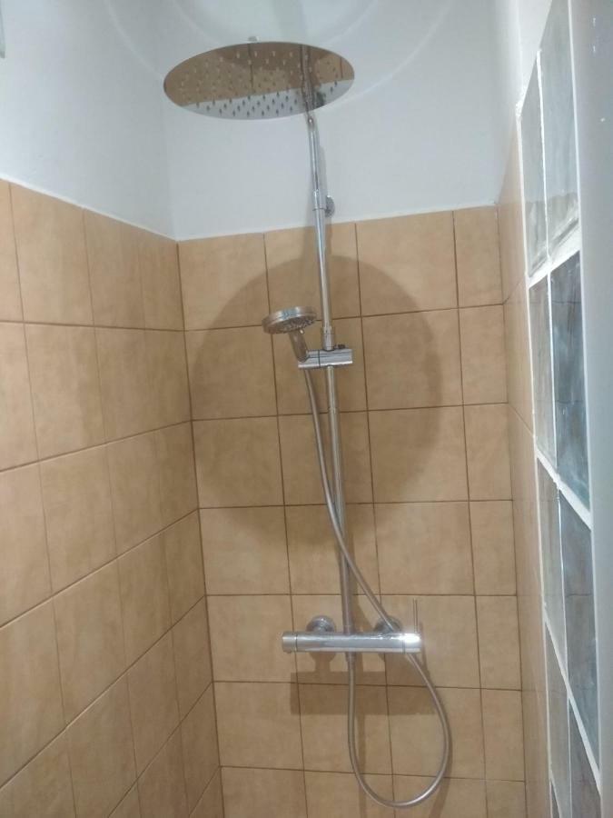La Terraza Otel Banyoles Dış mekan fotoğraf